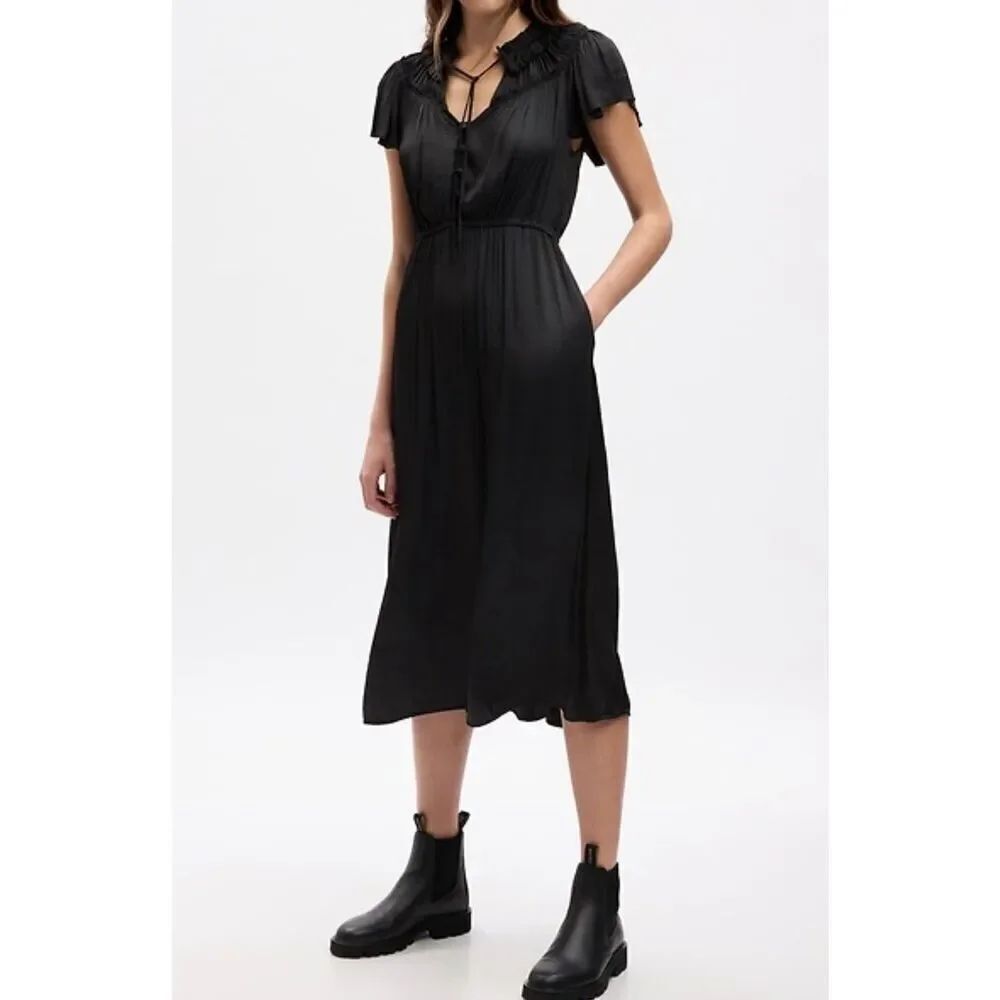 Gap Ruffle-Neck Midi Dress size medium